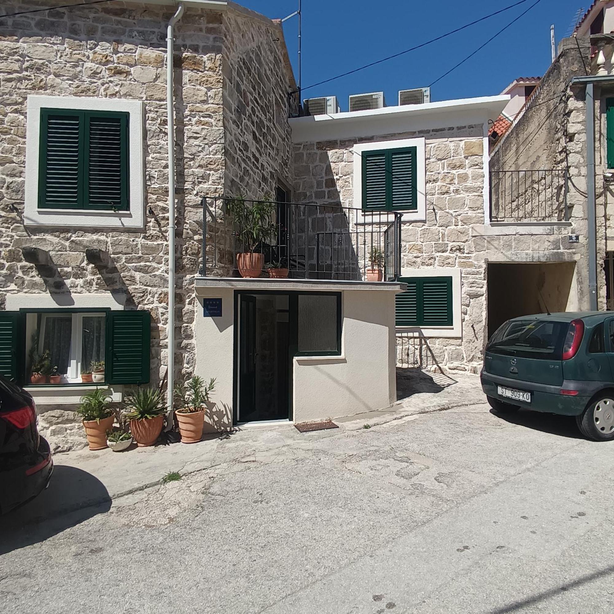 Apartman Oleandar Kaštela Kültér fotó