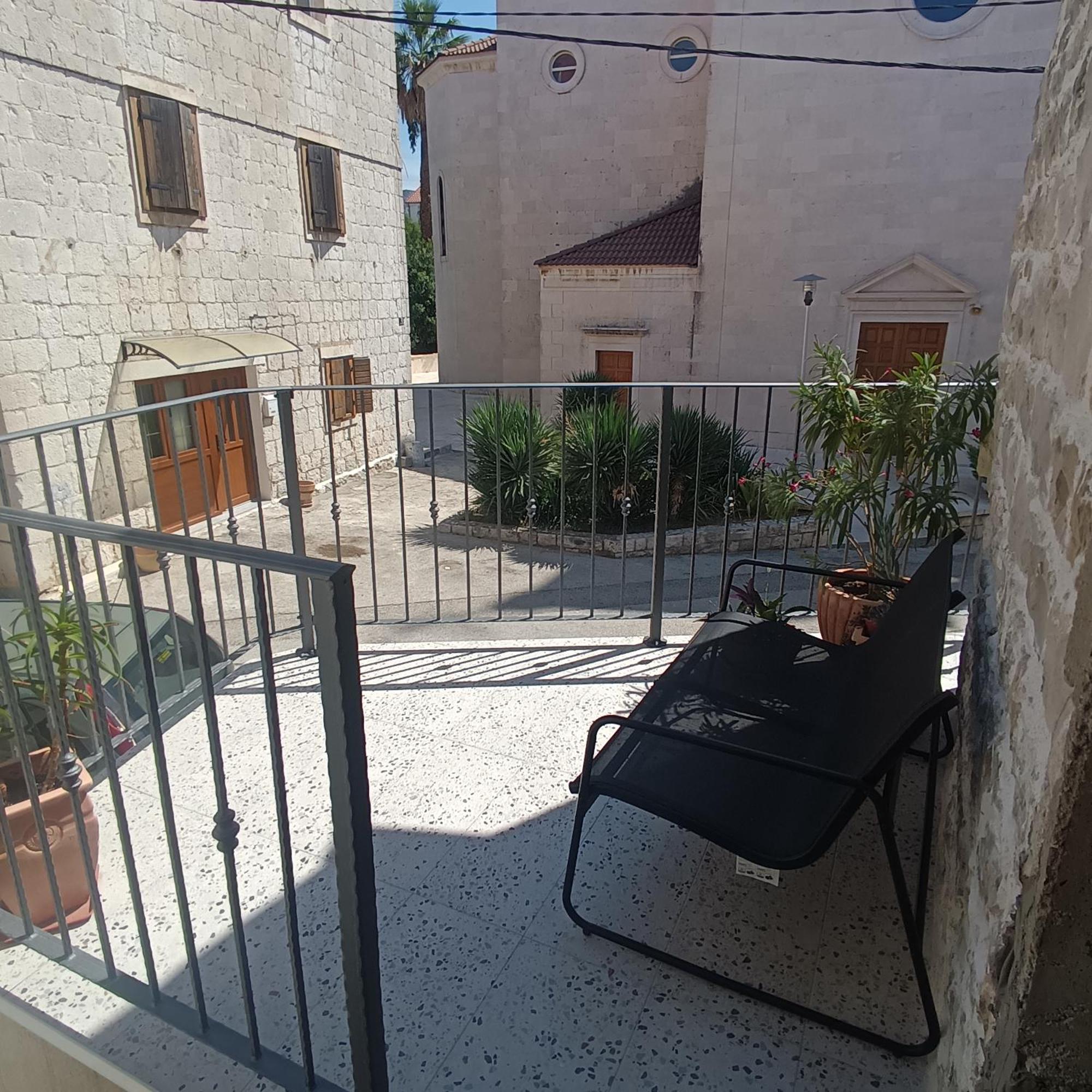 Apartman Oleandar Kaštela Kültér fotó